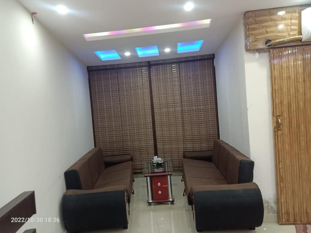 One Bed Lovely Apartment Rawalpindi Exterior photo